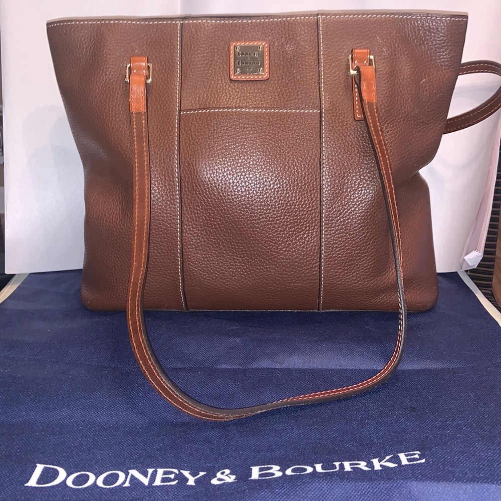 Dooney&Bourke Large Lexington Tote in Brown Leather